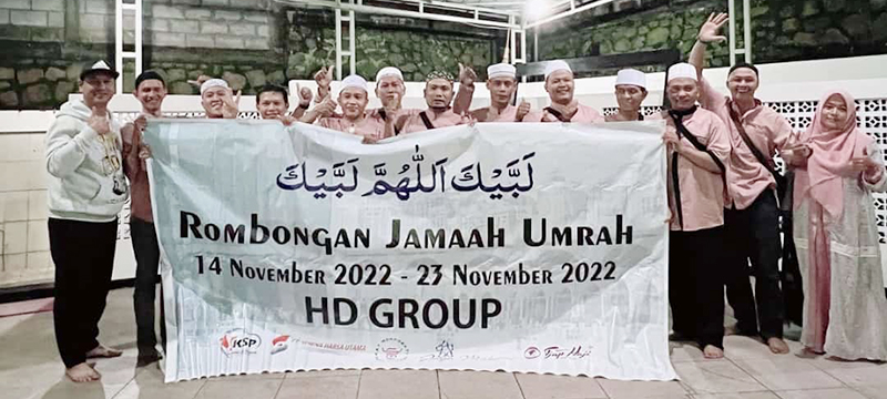 HD Group Berangkatkan Umroh 11 Orang Karyawan